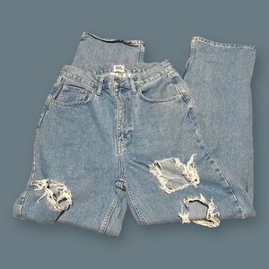 BDG HIGH-RISE BAGGY MOM JEANS